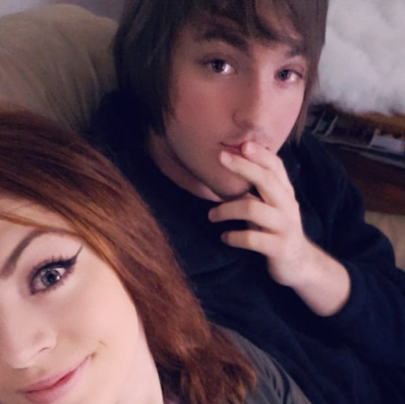 Meet your Posher, Dominique - Picture 3 of 8